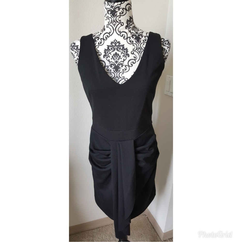 [NEW YORK & COMPANY] Sleeveless Fitted Dress